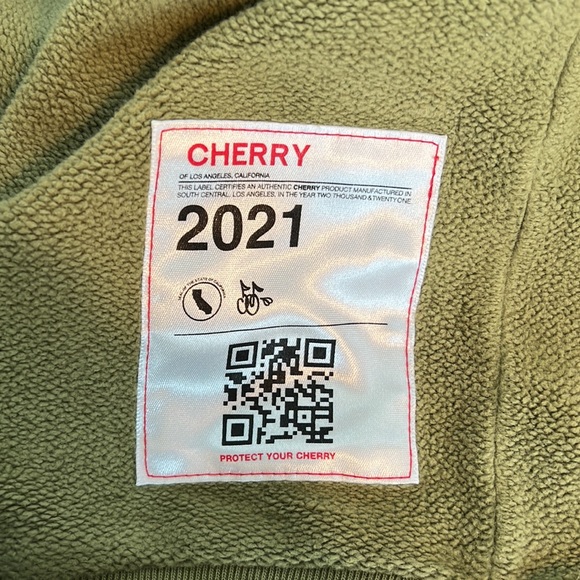 Cherry LA Limited Edition Sweatshirt - Picture 5 of 5